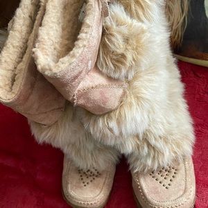 GUC fur boots